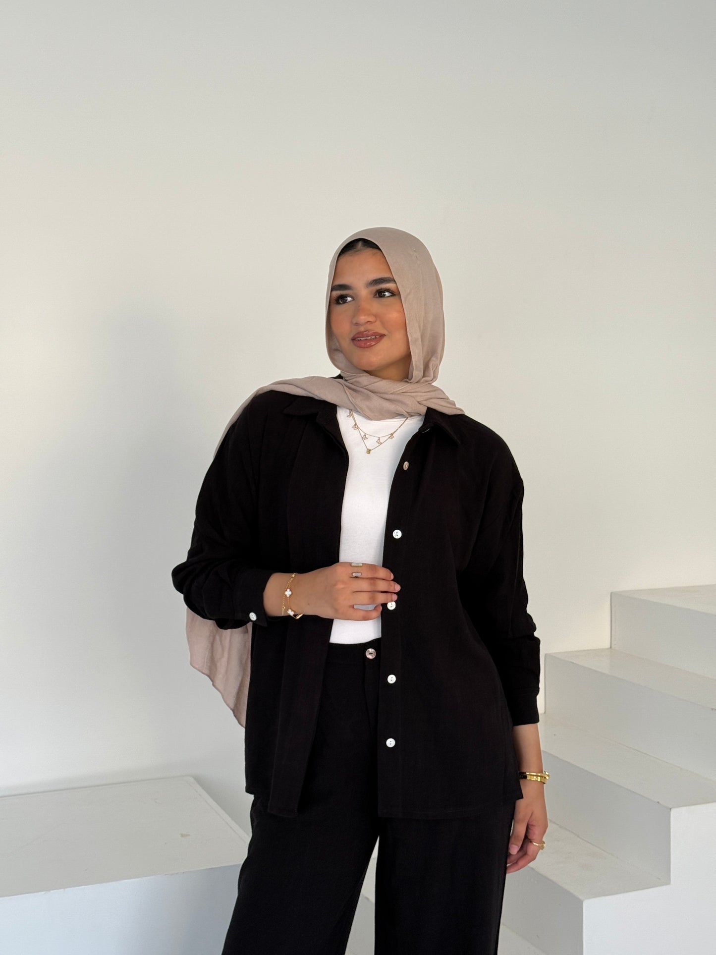 Two Piece Linen Suit – Black