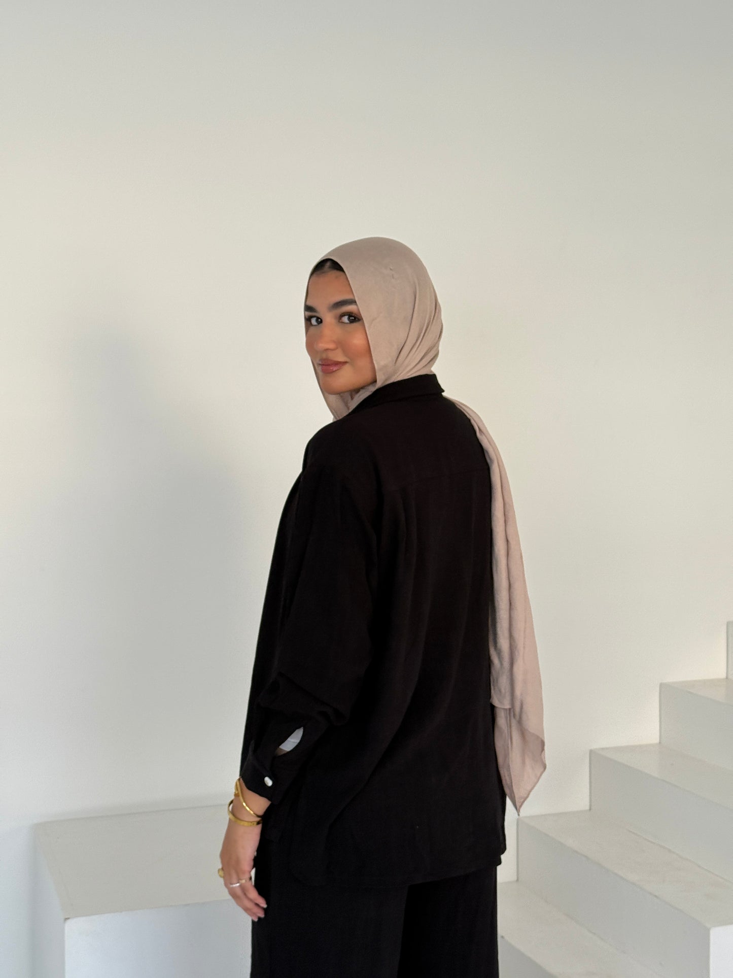 Two Piece Linen Suit – Black