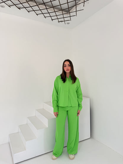 Two-Piece Linen Suit Mantis