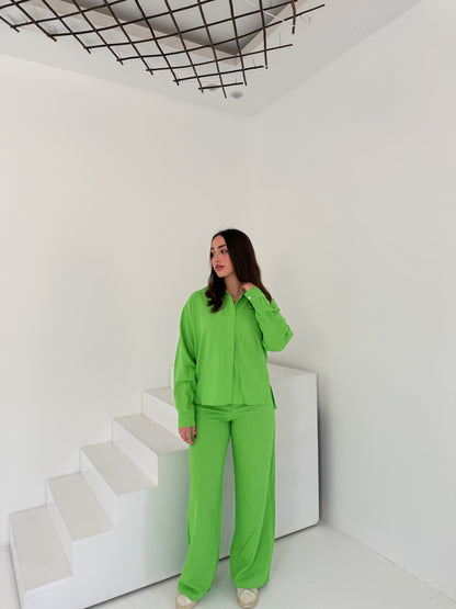 Two-Piece Linen Suit Mantis