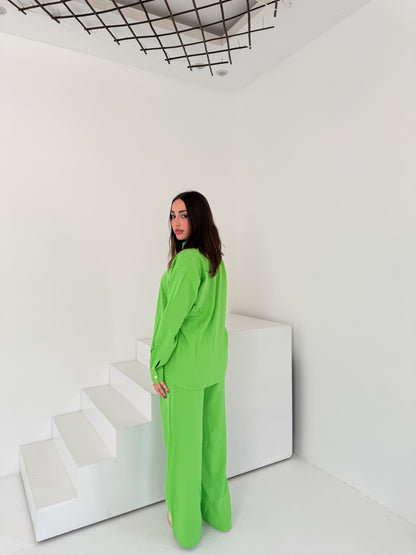 Two-Piece Linen Suit Mantis